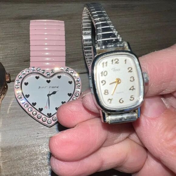 Bulova Michael Kors Betsey Johnson Watch Lot Untested Designer Classic Parts - Picture 5 of 6